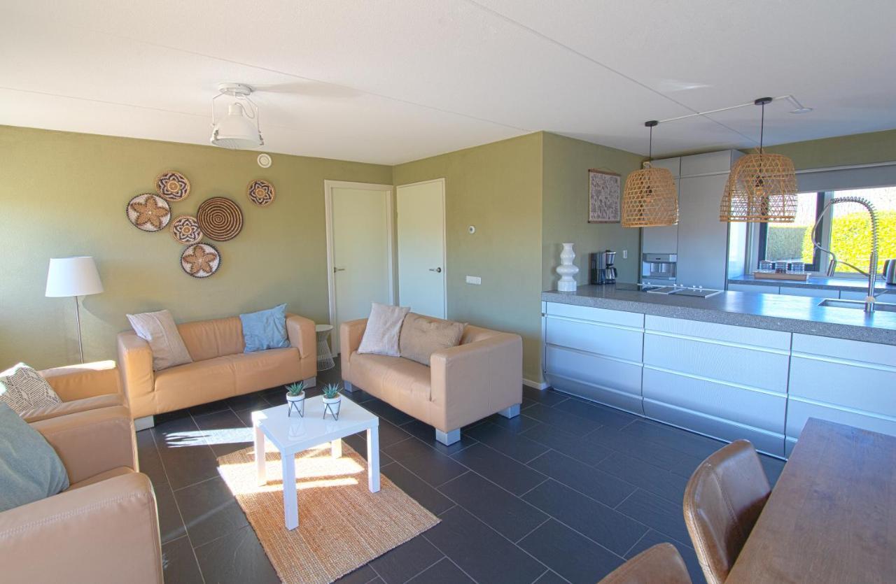 Luxus Familienvilla Mit Jacuzzi & Sauna Tzummarum Екстер'єр фото