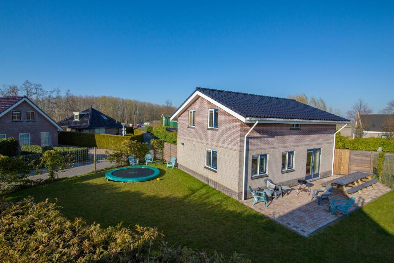 Luxus Familienvilla Mit Jacuzzi & Sauna Tzummarum Екстер'єр фото